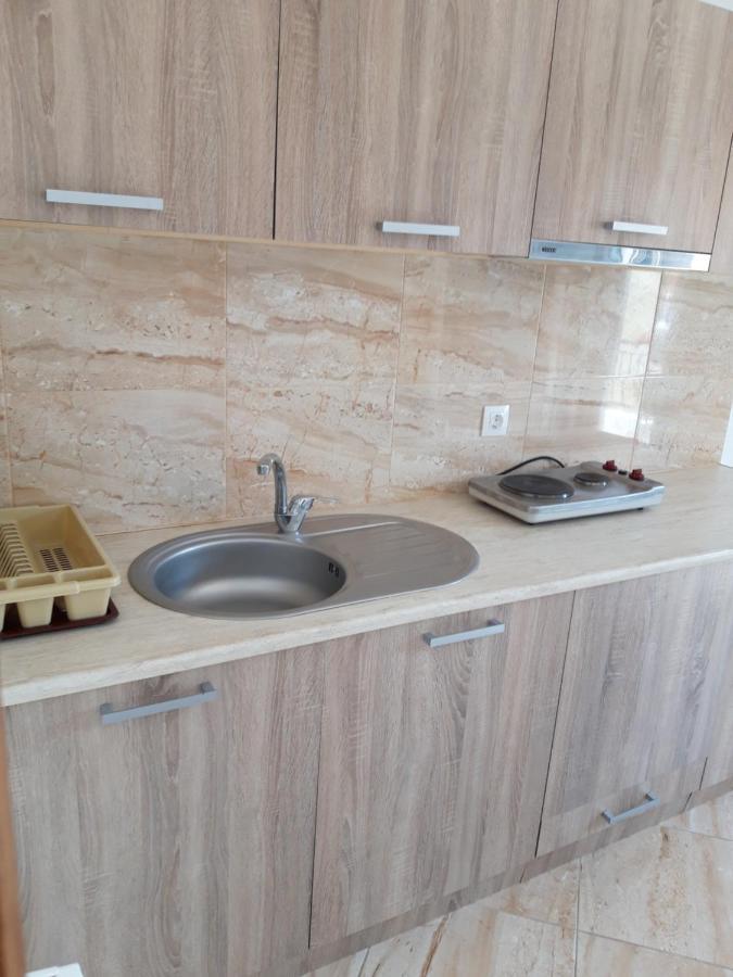 Ενοικιαζόμενα Δωμάτια Γεωργία Σταμούλου Rovies Exterior photo